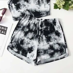 Tie Dye Soft Knit Shorts, Medium